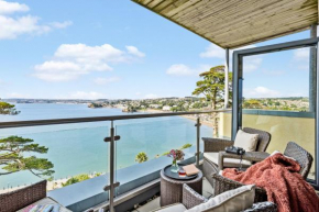 B6 Masts - With sea views, parking and terrace